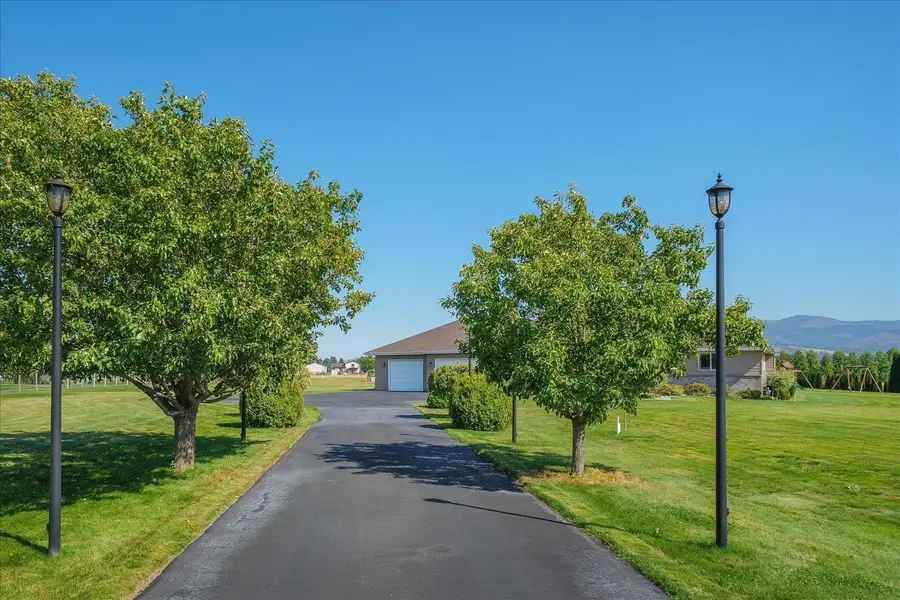 3424 N Campbell Rd, Otis Orchards, WA 99027 - #2