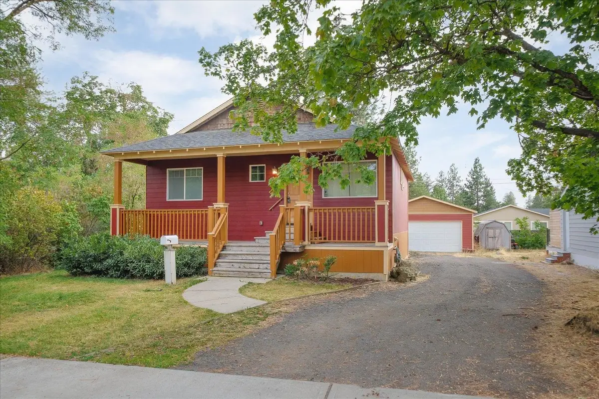 3914 E 30th Ave, Spokane, WA 99223 - #1