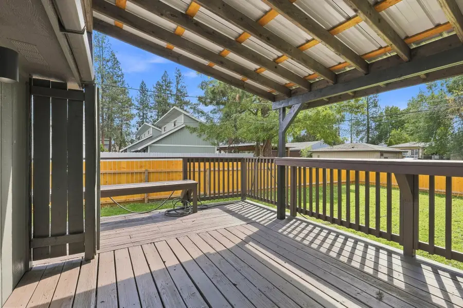 1323 W Francis Ave, Spokane, WA 99205 - #2