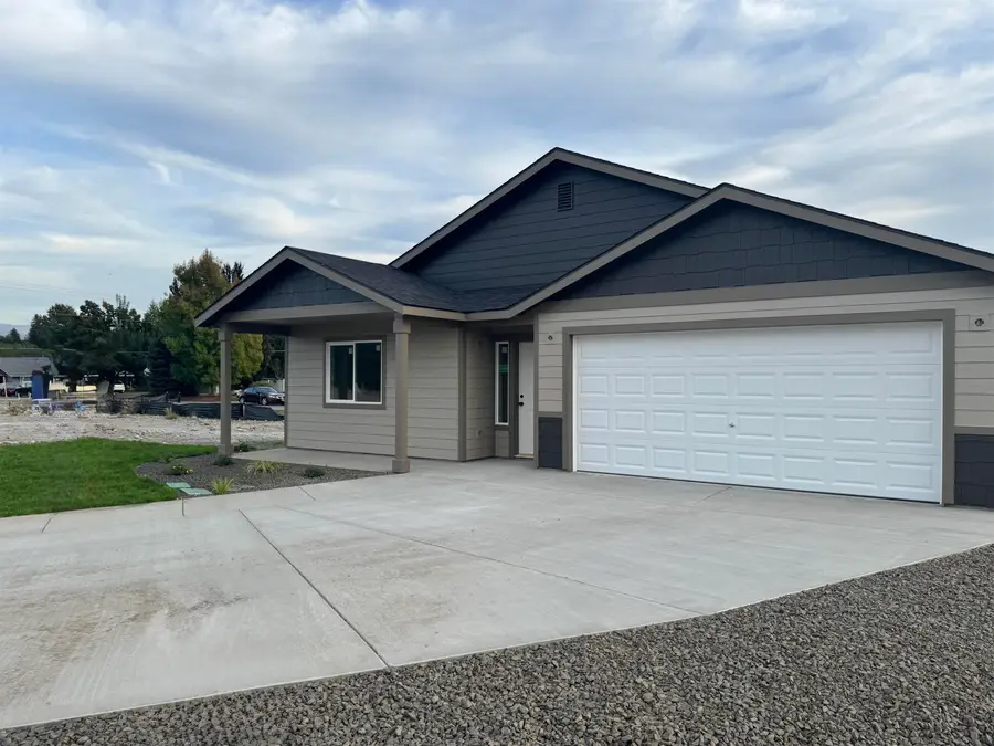 425 N Garvin Ct, Greenacres, WA 99016 - #3