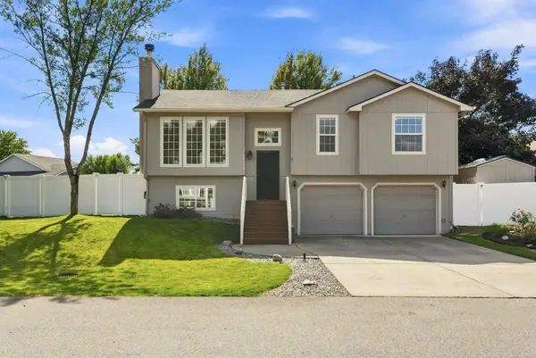 18910 E Augusta Ln, Greenacres, WA 99016