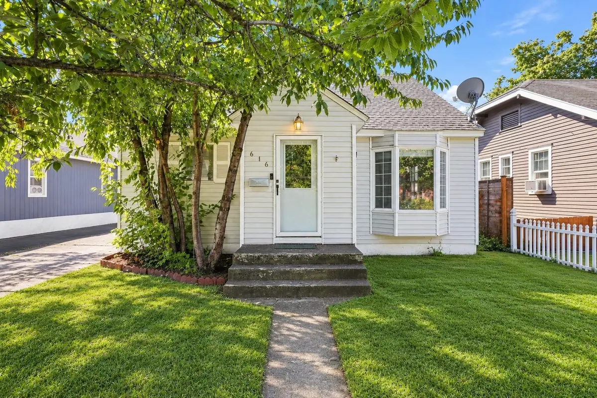 616 E 33rd Ave, Spokane, WA 99203 - #1