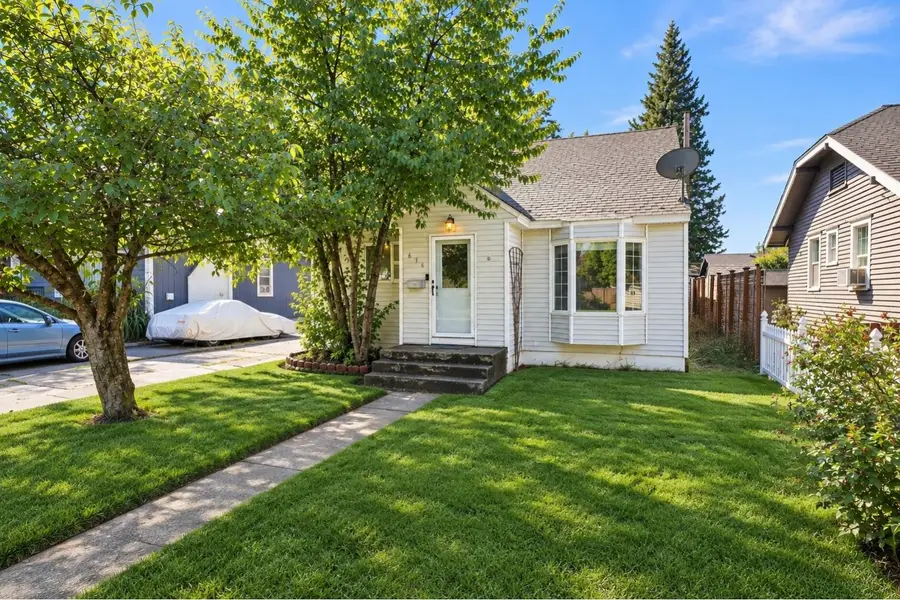 616 E 33rd Ave, Spokane, WA 99203 - #2