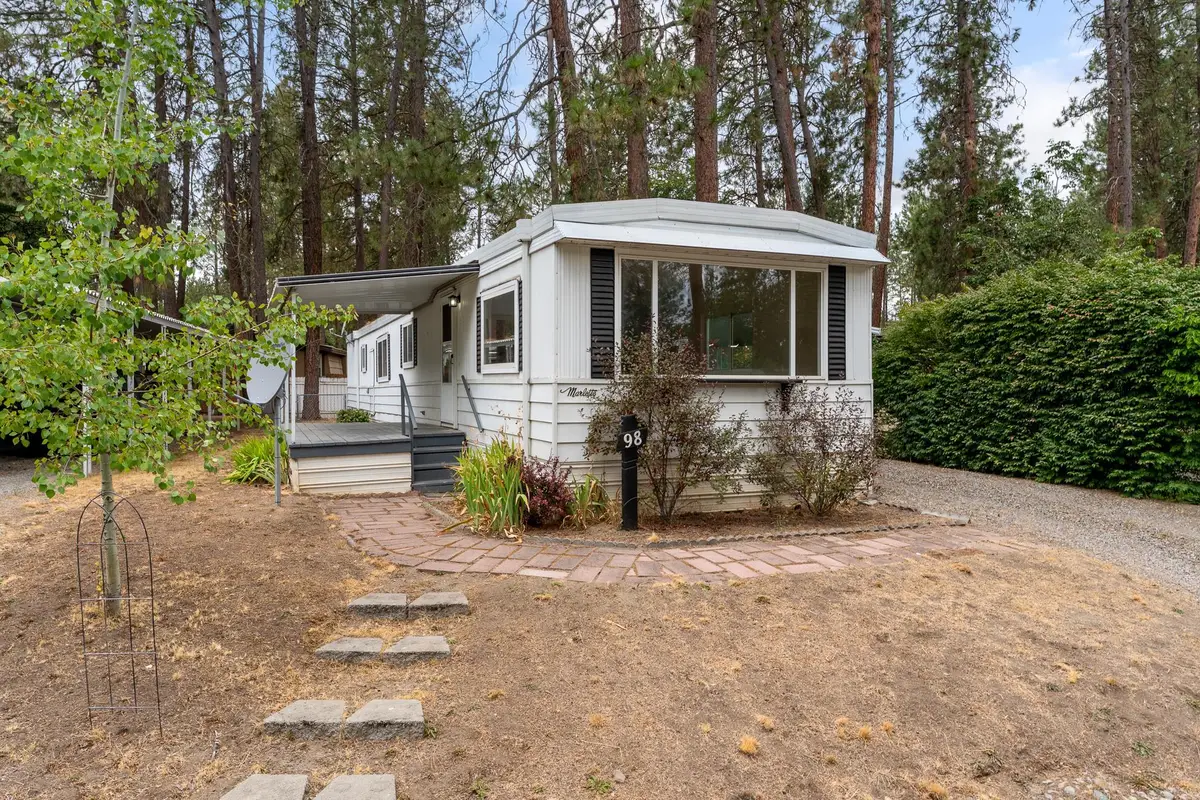 8900 S Mullen Hill Rd, Spokane, WA 99224 - #1