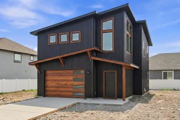 17332 E Maxwell Ave, Spokane Valley, WA 99016