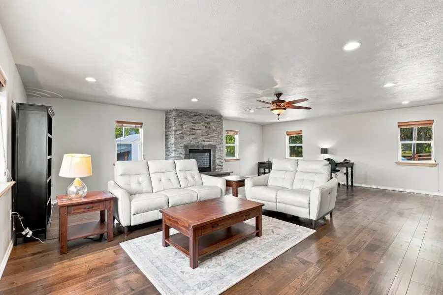 5284 S Wallbridge Rd, Deer Park, WA 99006 - #3