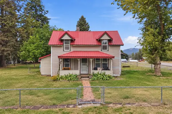 4452 N Swenson Rd, Clayton, WA 99110