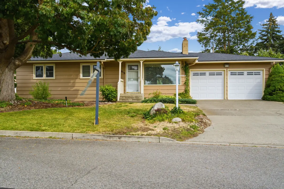 916 N Woodward Rd, Spokane, WA 99206 - #1
