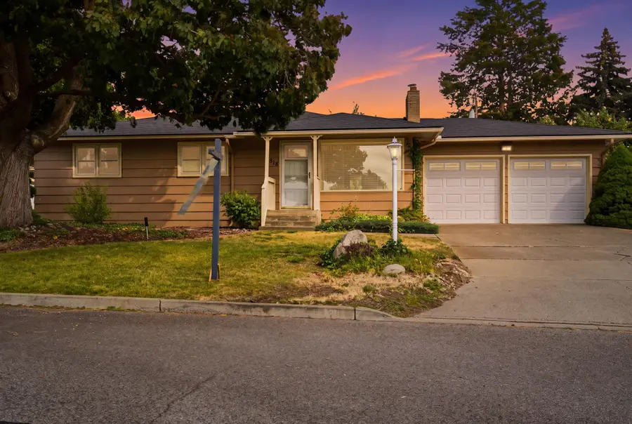 916 N Woodward Rd, Spokane, WA 99206 - #2