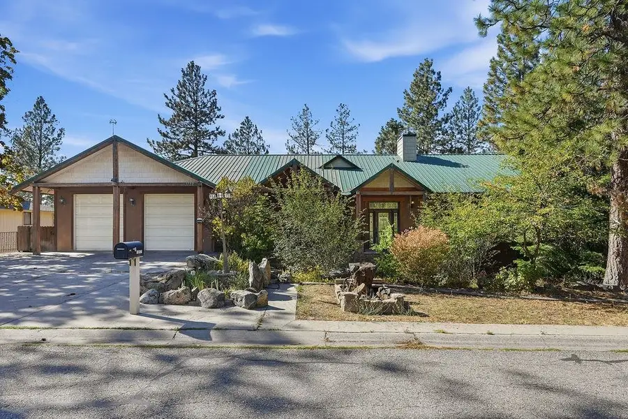 1112 S Highland Dr, Spokane, WA 99212 - #2