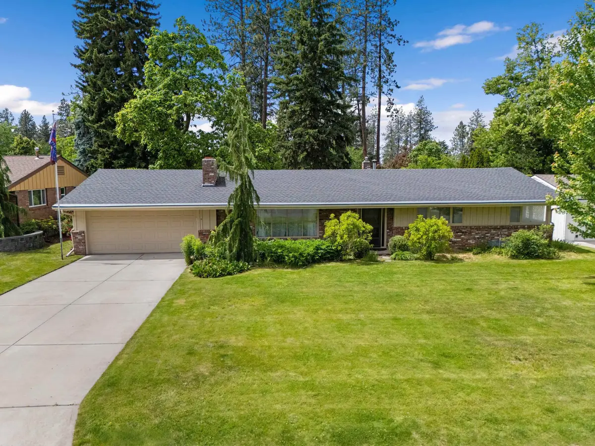 4218 S Helena St, Spokane, WA 99203 - #1