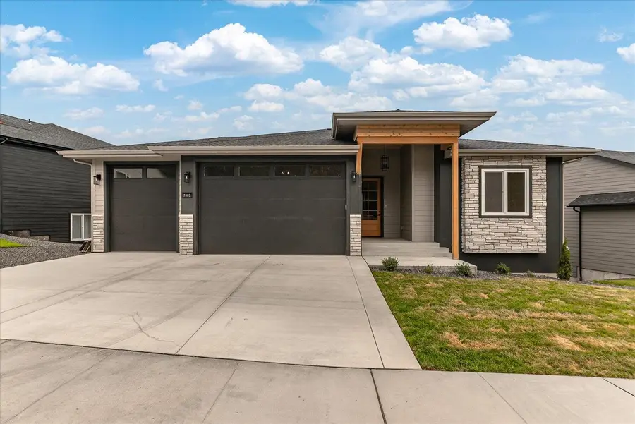 7005 E Beverly Ave, Spokane Valley, WA 99212-0262 - #2