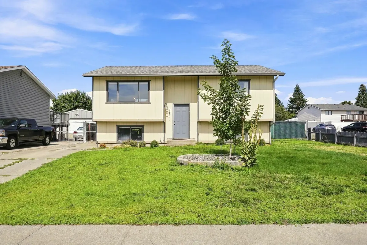 3227 E Garnet Ave Ave, Spokane, WA 99217 - #1