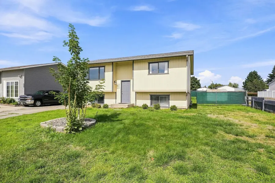 3227 E Garnet Ave Ave, Spokane, WA 99217 - #2