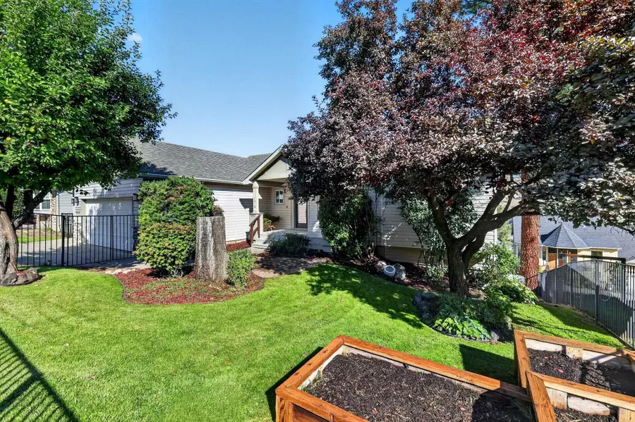 1019 W Bolan Ave, Spokane, WA 99224 - #3