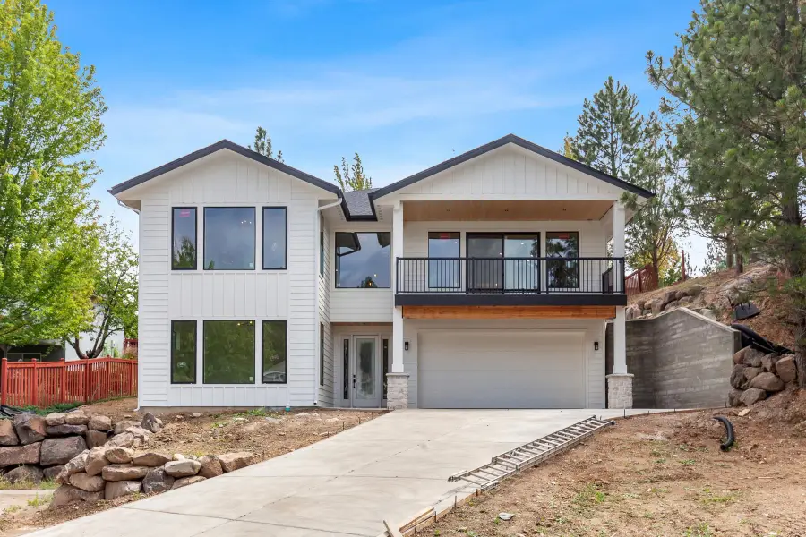 5211 S Fairfax Ln, Spokane Valley, WA 99037 - #3