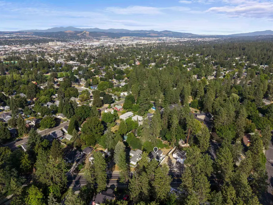 1507 S Southeast Blvd, Spokane, WA 99203 - #2