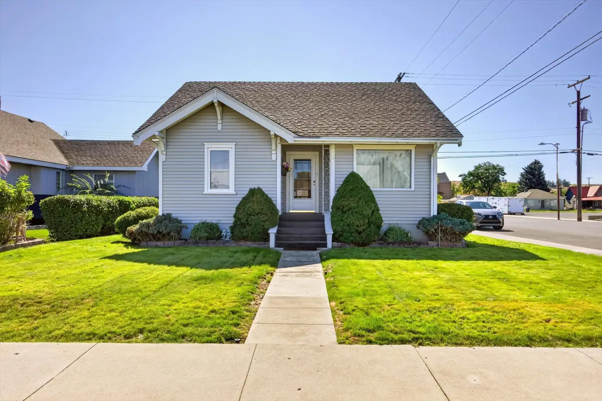 102 E 1st Ave, Odessa, WA 99159 - #1