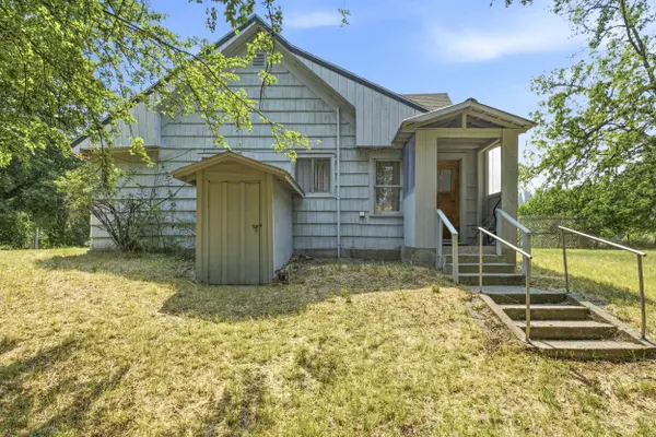 4916 Hwy 25 S. Hwy, Hunters, WA 99137
