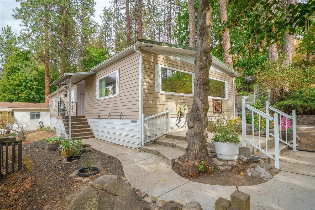 3231 W Boone Ave, Spokane, WA 99201 - #1