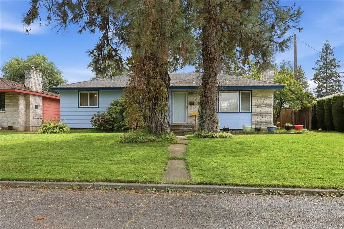 1221 W Columbia Ave, Spokane, WA 99205 - #1