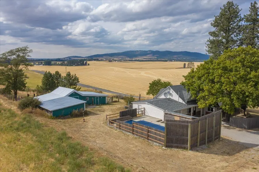 15110 E Stoughton Rd, Valleyford, WA 99036 - #2