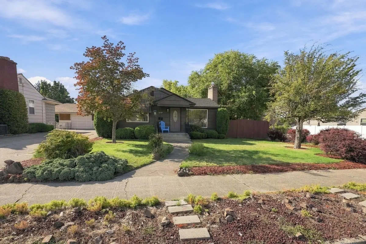 2337 W Rockwell Ave, Spokane, WA 99205 - #1