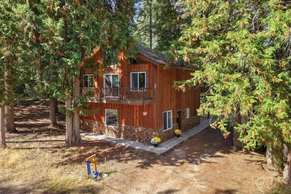 7631 Fertile Valley Rd, Newport, WA 99156