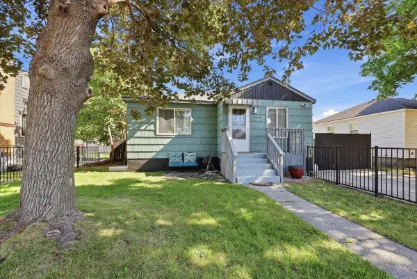 5208 N Lincoln St, Spokane, WA 99205