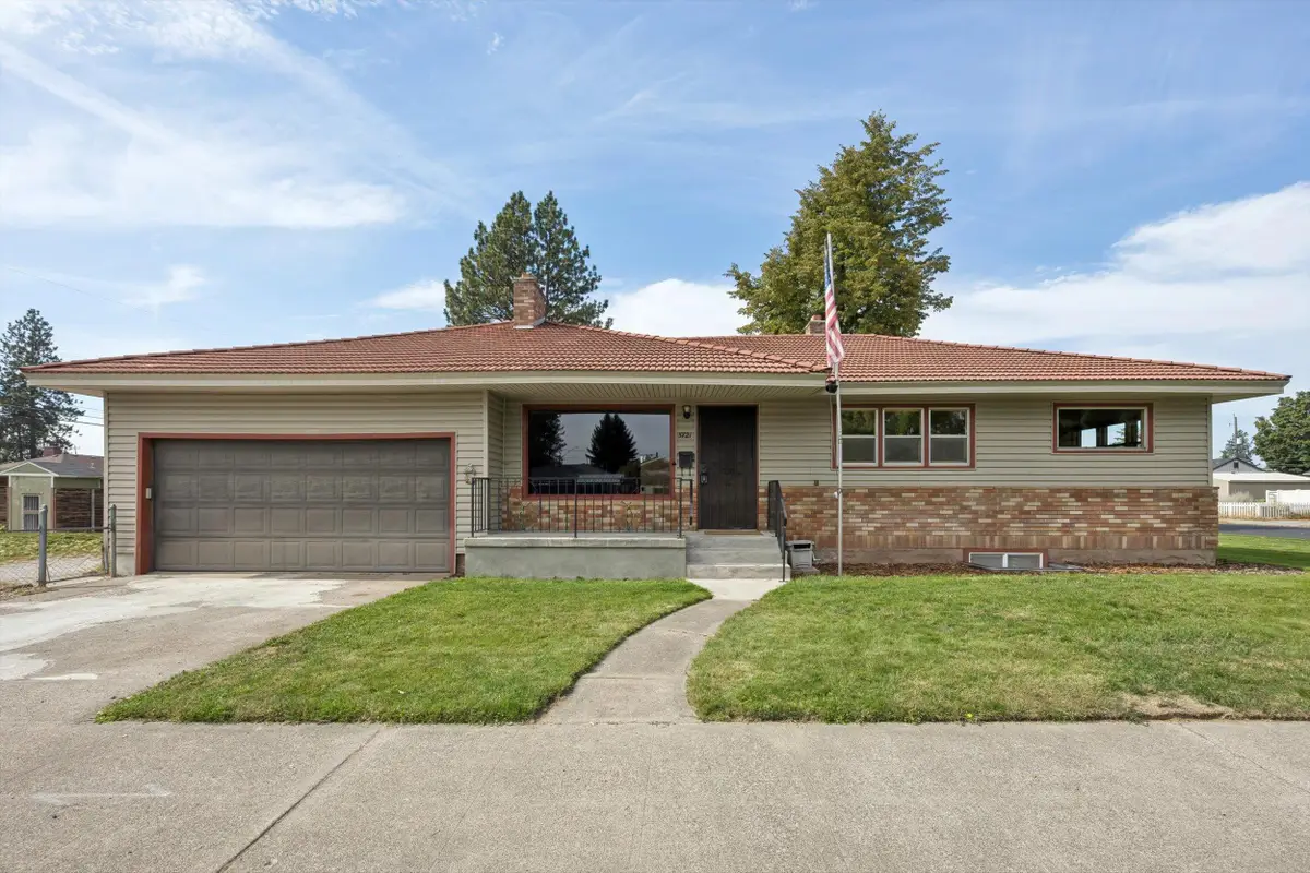 5721 N Whitehouse St, Spokane, WA 99205 - #1