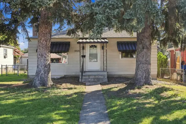 3924 N Cedar St, Spokane, WA 99205