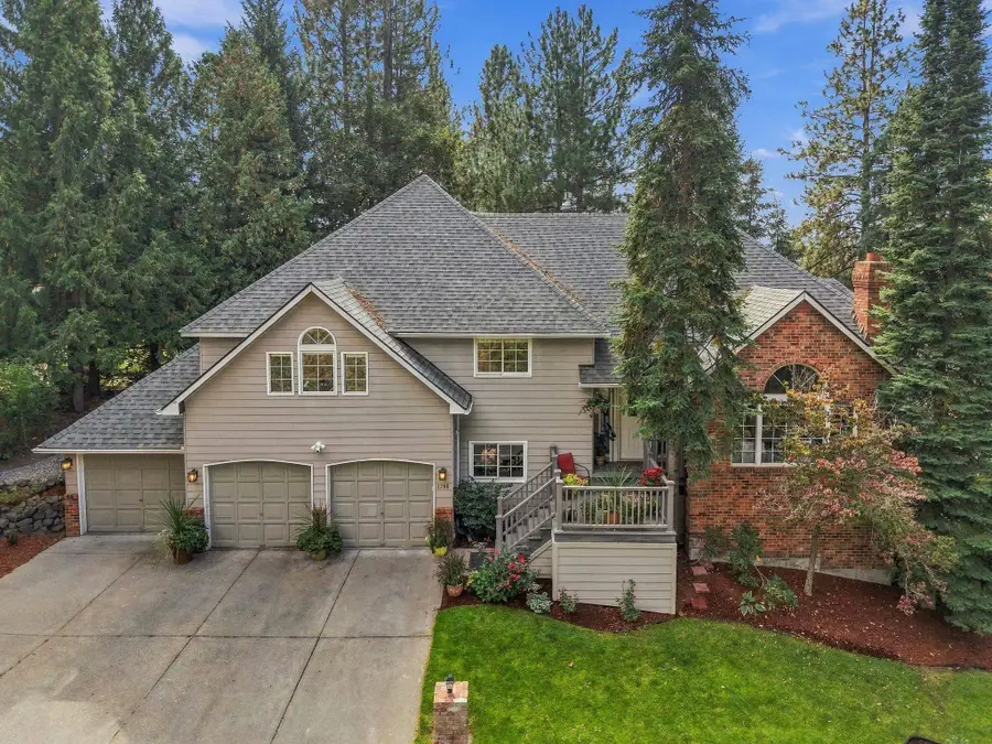 1306 E Sara Ln, Spokane, WA 99223 - #2
