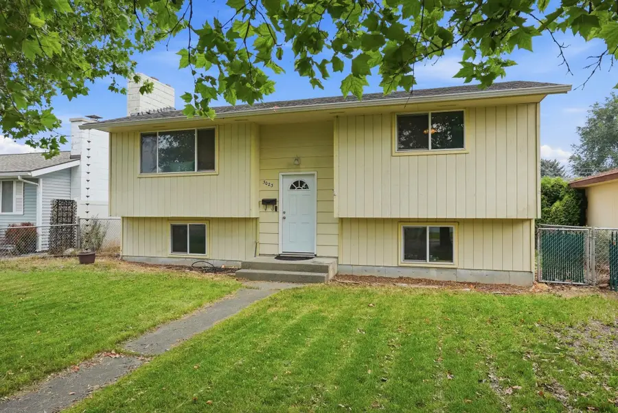 3023 E Ermina Ave, Spokane, WA 99207 - #3