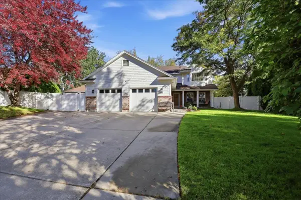 2001 S Century Ct, Spokane Valley, WA 99037