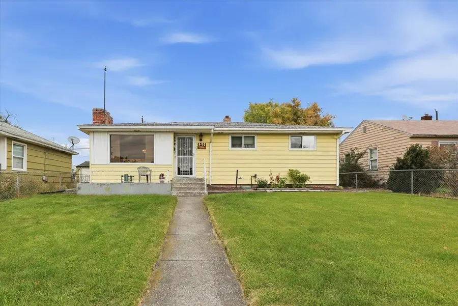 1211 E Garland Ave, Spokane, WA 99207 - #2