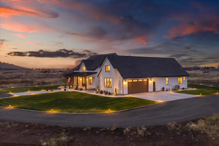 23070 W Mcfarlane Rd, Medical Lake, WA 99022 - #3