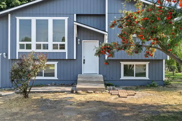 20710 E Gilbert Ave, Otis Orchards, WA 99027