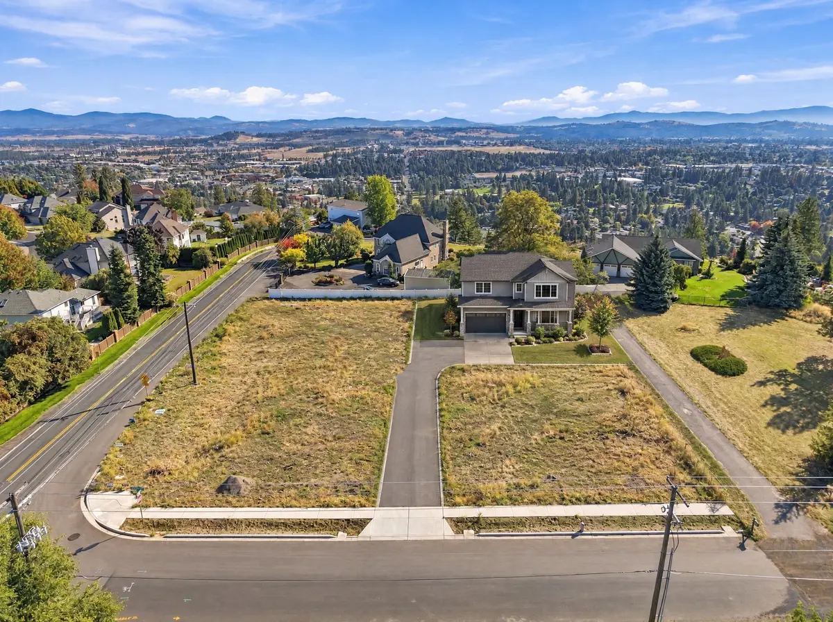 8608 N Panorama Dr, Spokane, WA 99208 - #1