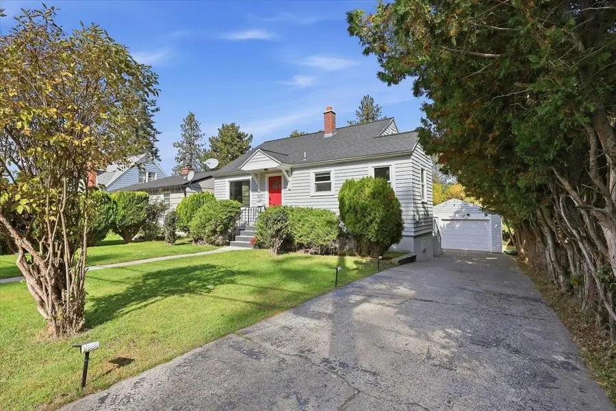 3017 E 18th Ave, Spokane, WA 99223 - #2