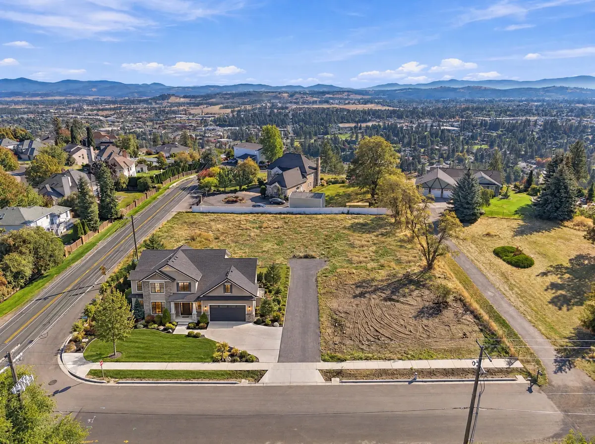 8616 N Panorama Dr, Spokane, WA 99208 - #1