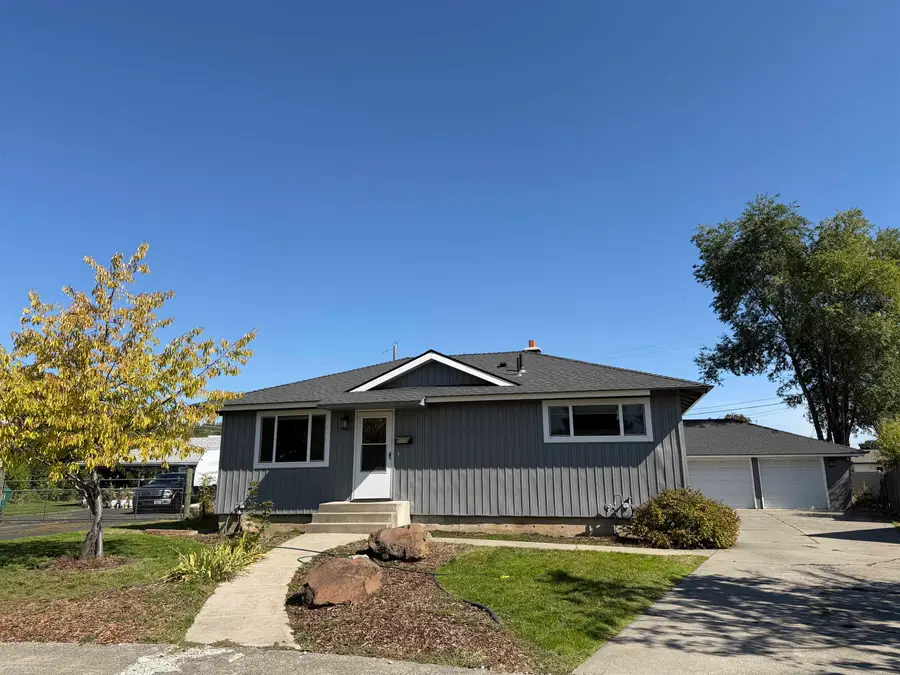2310 N Upriver Ct, Spokane, WA 99217 - #2