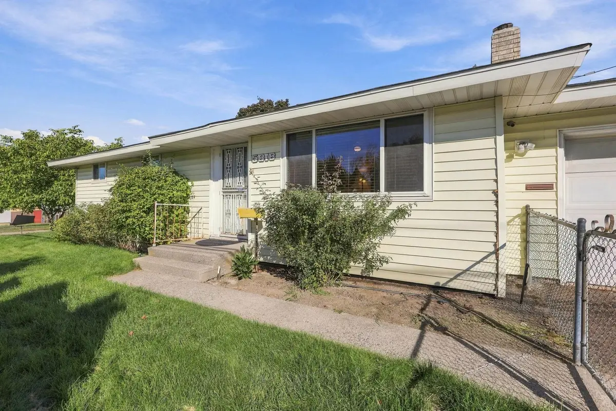 5818 N Crestline St, Spokane, WA 99208 - #1