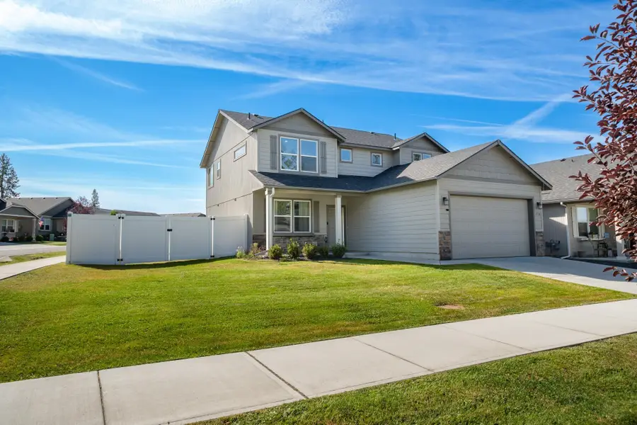 1718 E Mead Ln, Spokane, WA 99218 - #3