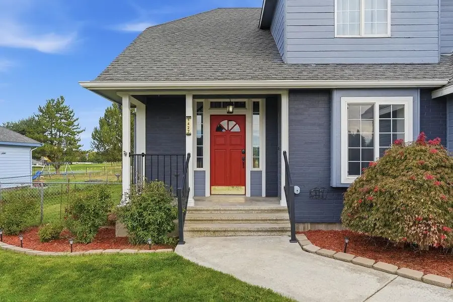 1427 E 6th St, Deer Park, WA 99006 - #2