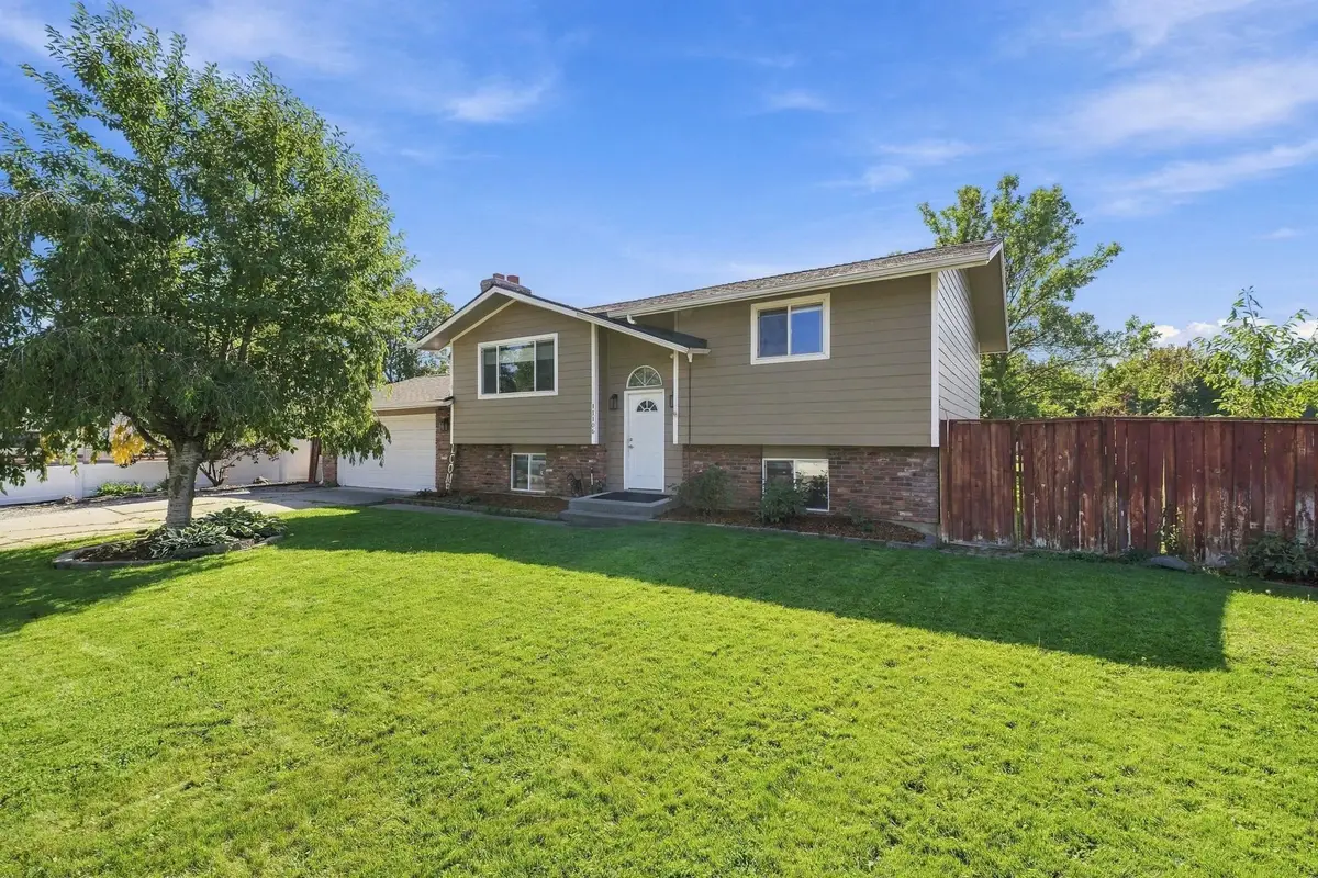 11106 E 33rd Ave, Spokane Valley, WA 99206 - #1