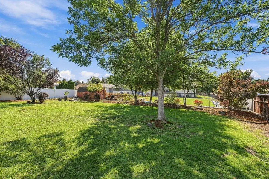 11106 E 33rd Ave, Spokane Valley, WA 99206 - #2
