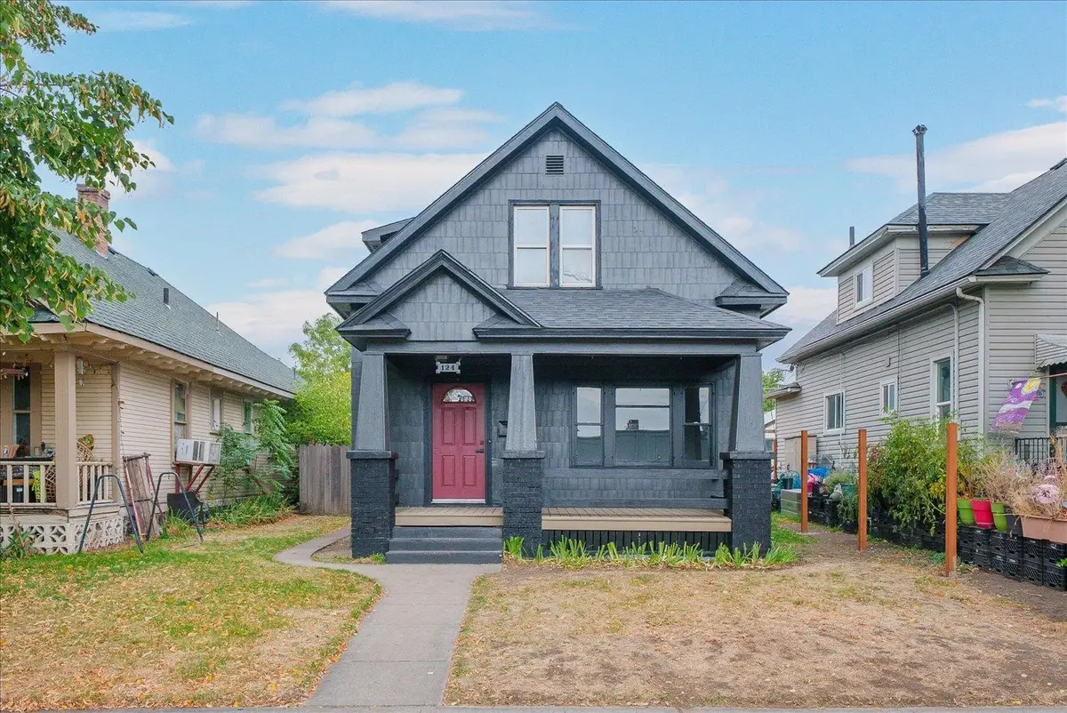124 W Shannon Ave, Spokane, WA 99205 - #1