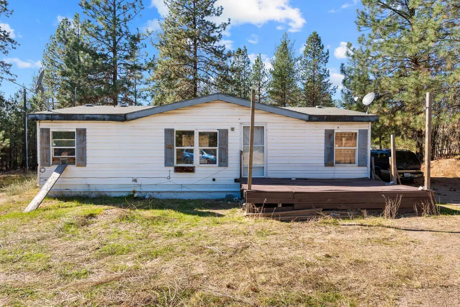 7755 Chamokane St, Ford, WA 99013 - #3
