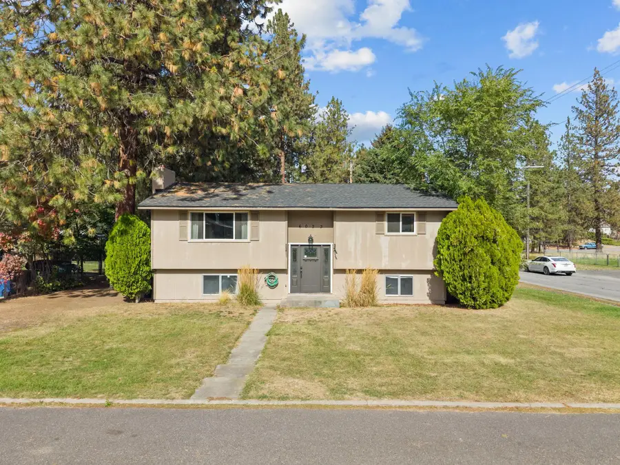 6023 E 12th Ave, Spokane Valley, WA 99212 - #2