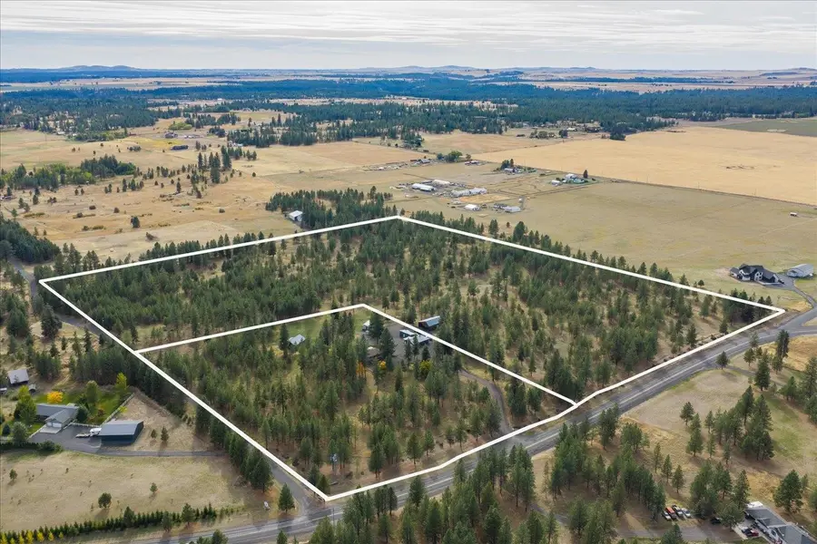 16413 W Four Mound Rd, Nine Mile Falls, WA 99026 - #2